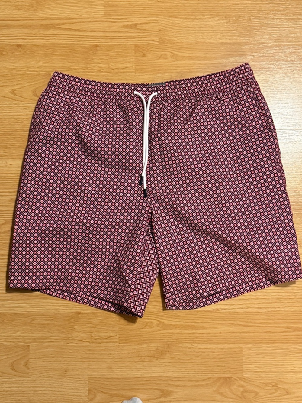 Men's Swim Trunks - Pink Diamond Print